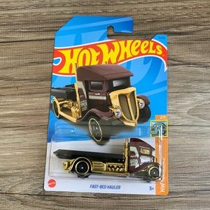 Hot Wheels Truck Fast-Bed Hauler Flat Bed Mattel tow truck new